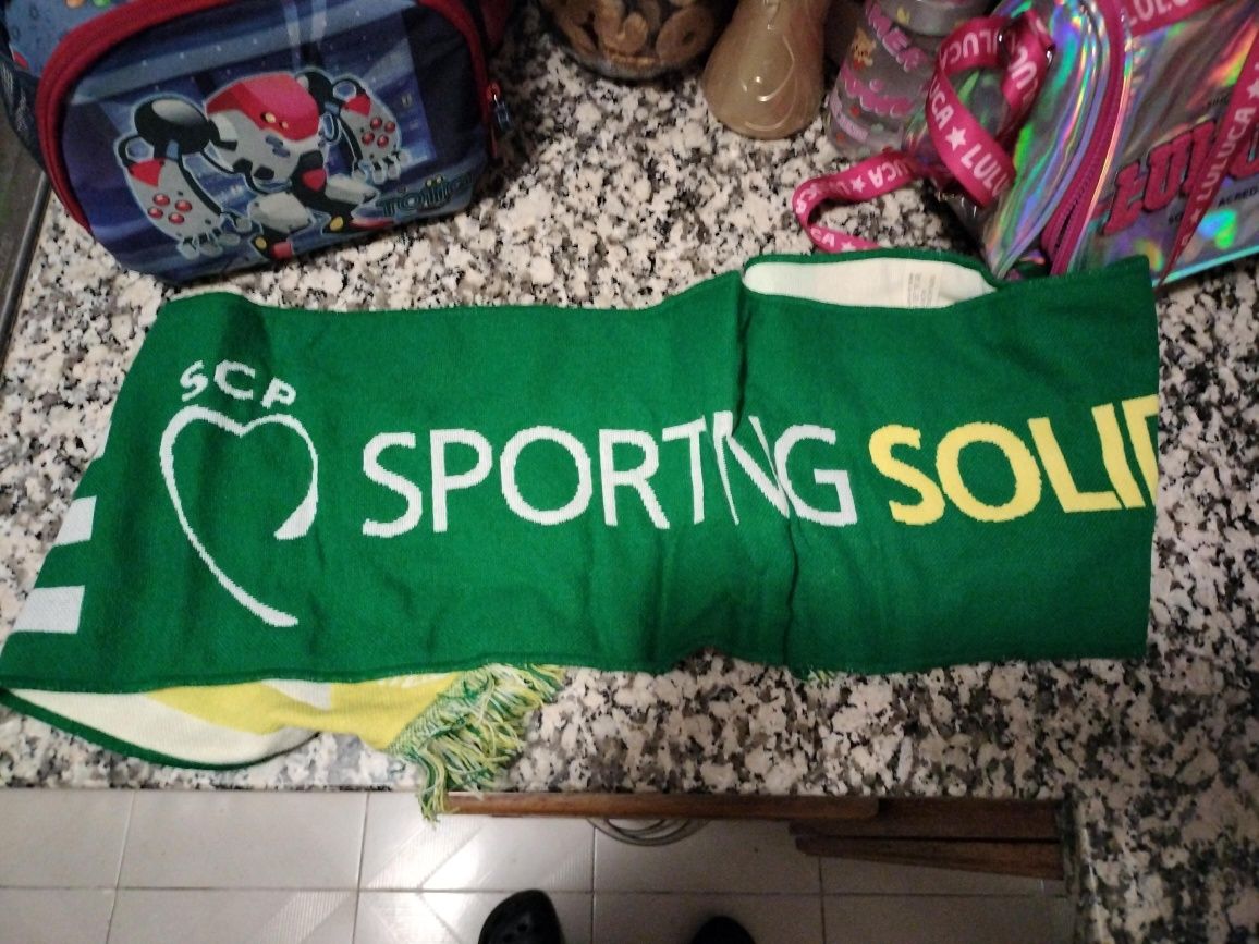 Cachecol Sporting Solidário