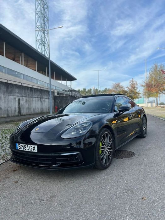 Porsche Panamera 4 E-Hybrid