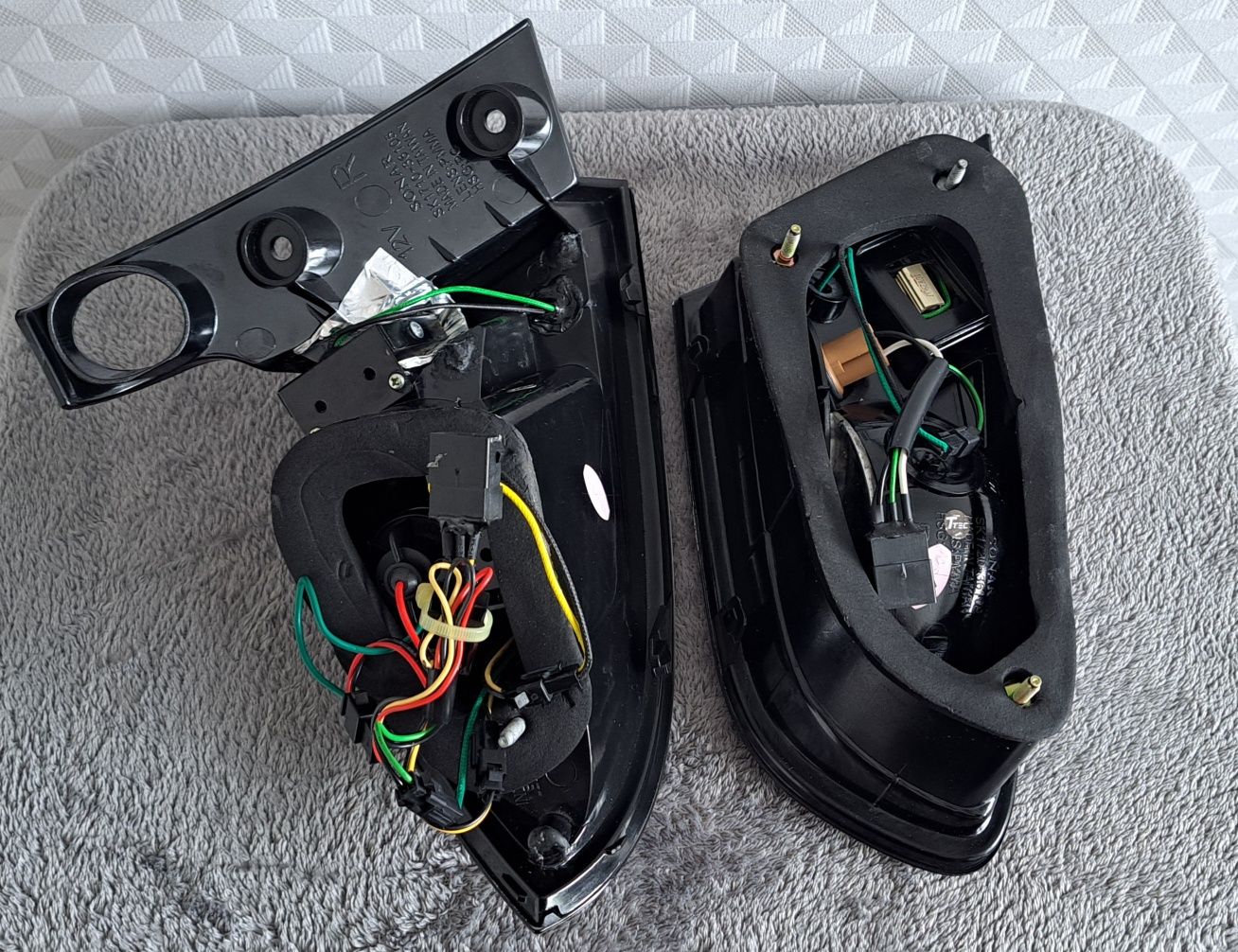 Seat Leon 1P 2 II lift 09-12 lampy tył LED BAR