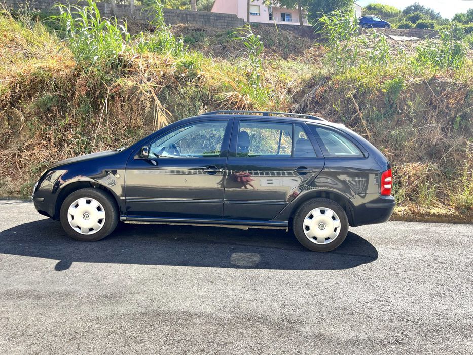 Skoda Fabia 1.2 Gasolina – 2004 – 160.000 km