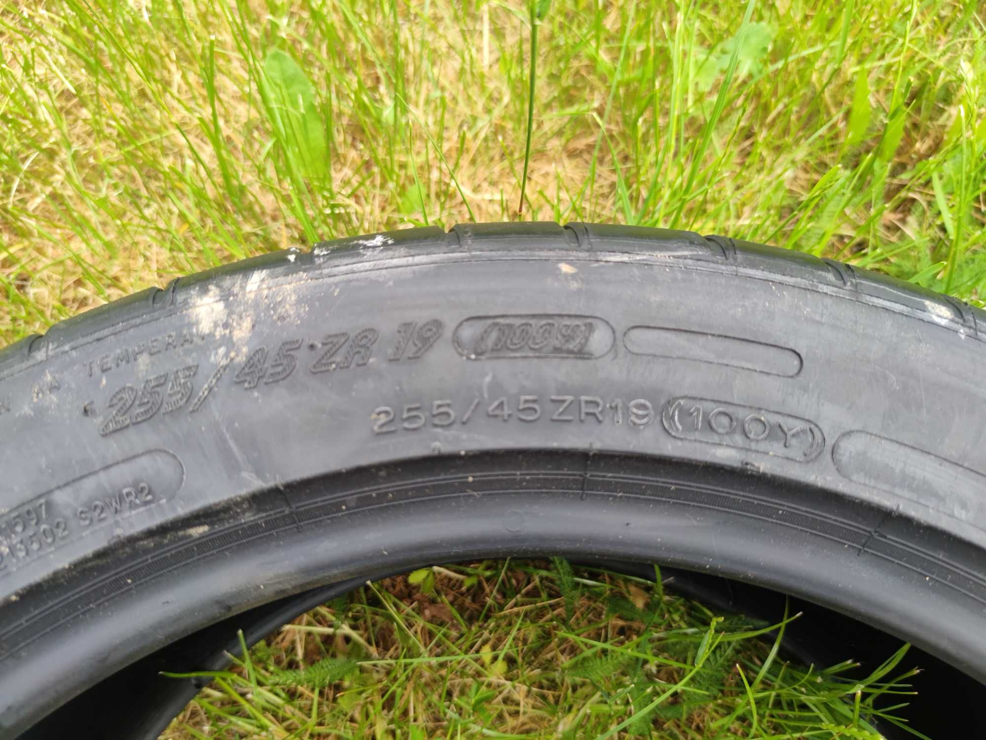 255/45R19 100Y Michelin Pilot Super Sport 255 45 R19  NO