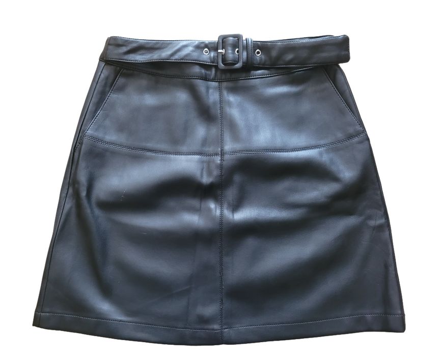 czarna spódnica mini z ekoskóry Reserved  z 36