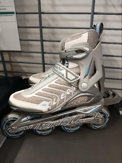 rollerblade cinzento