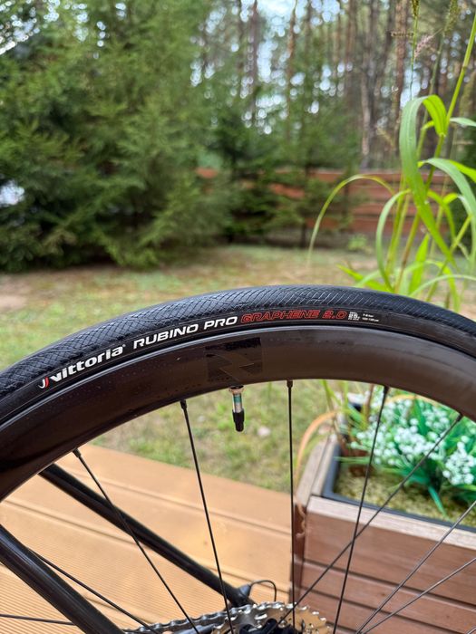 Rower szosowy FELT FR Advanced 105 Di2