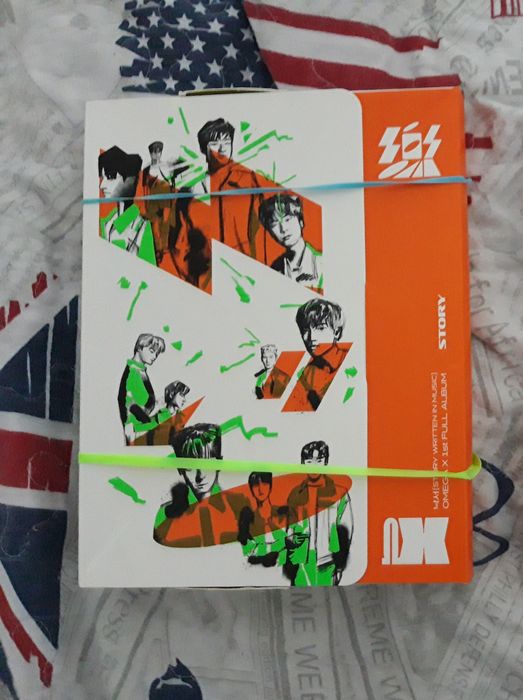 Kpop- k-pop- album- Omega X- zestaw