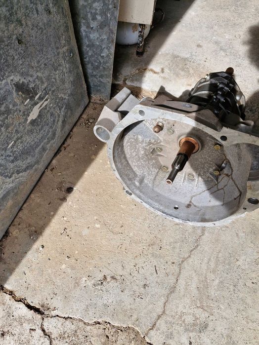 Caixa NOVA de um Jeep UMM