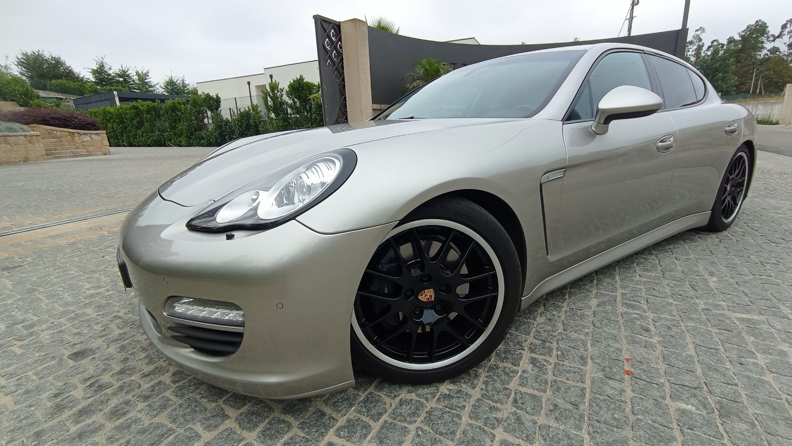 Porsche Panamera Nacional