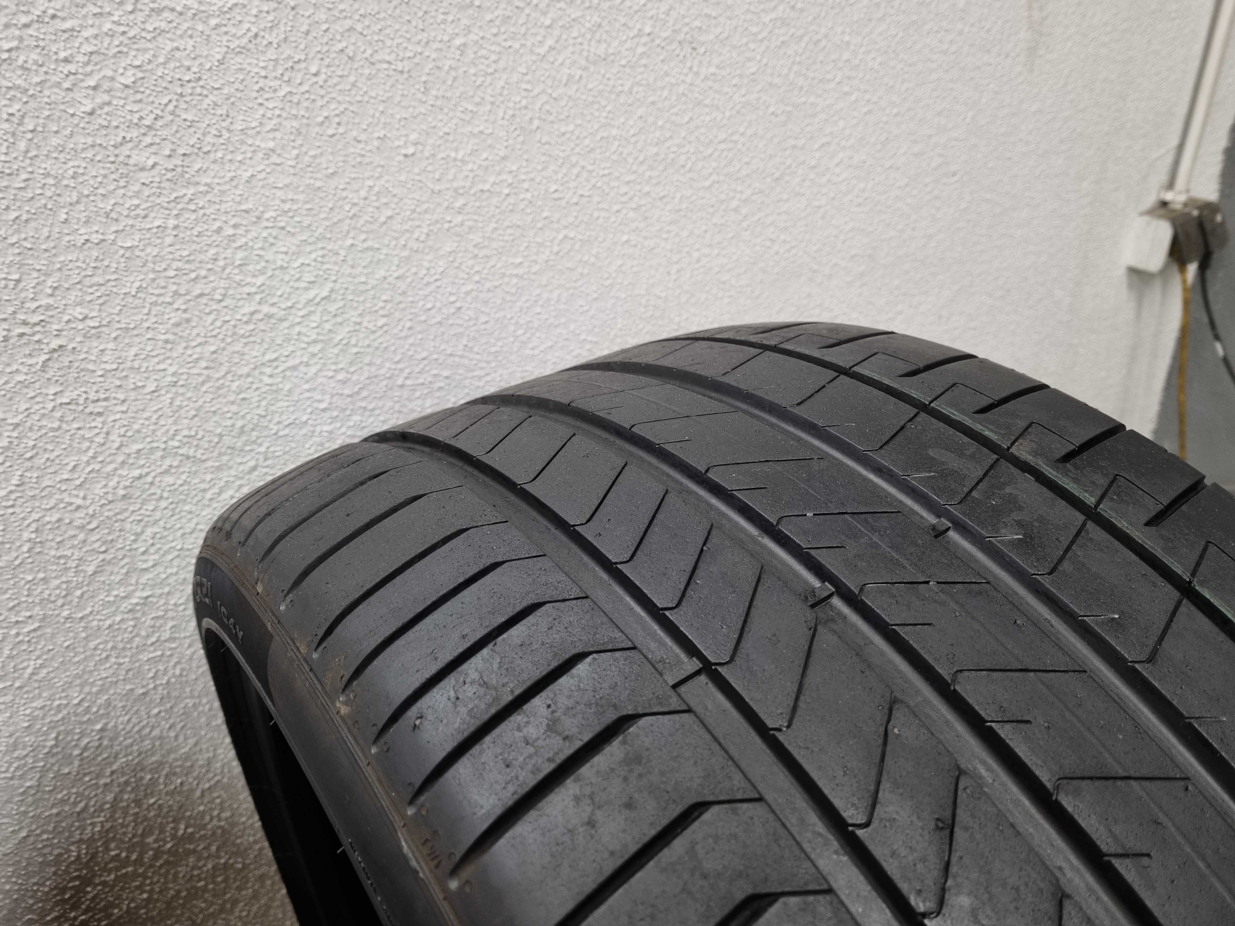 305/30/21 104Y Pirelli P Zero Pz4 NFO ELEC-t Dot.4522R