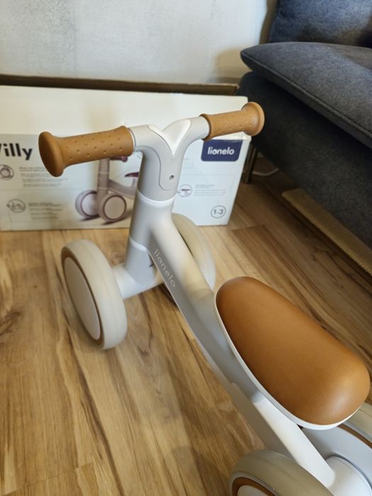 Jeździk Lionelo Villy, od 1 roku, cztery koła