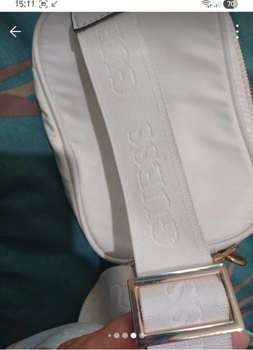 Capa guess branca original