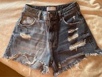 Short jean da Bershka