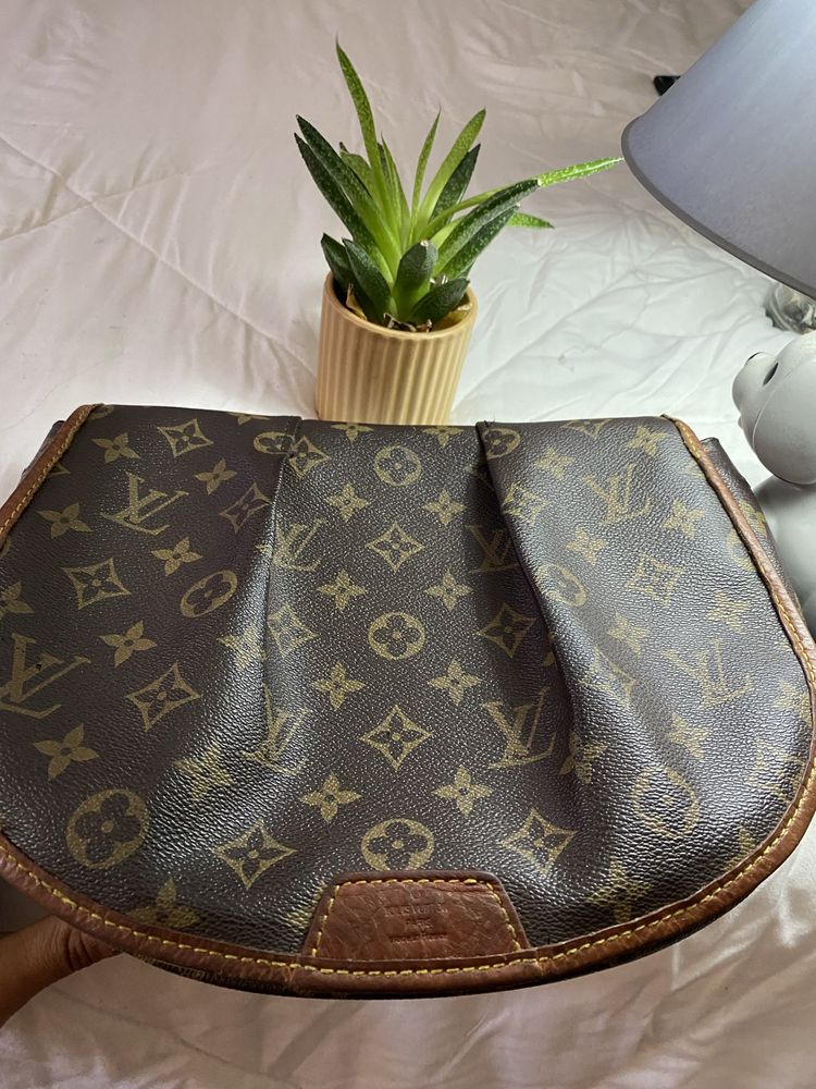 Bolsa Louis Vuitton menilmontant