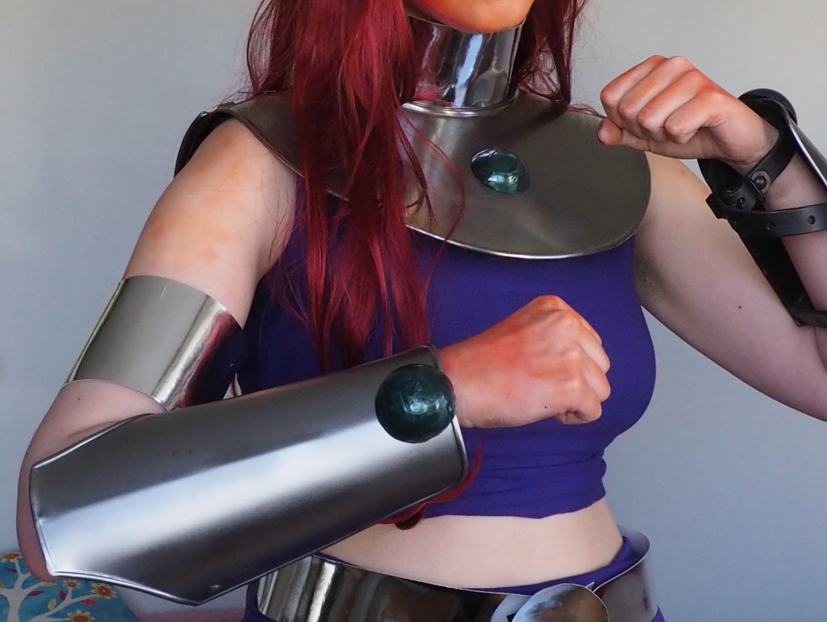 Prawdziwa zbroja Starfire Gwiazdka teen Titans młodzi tytanicosplay