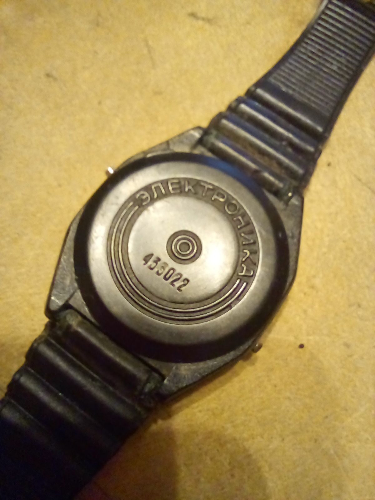 Часы наручные "Электроника-Восток" (СССР)