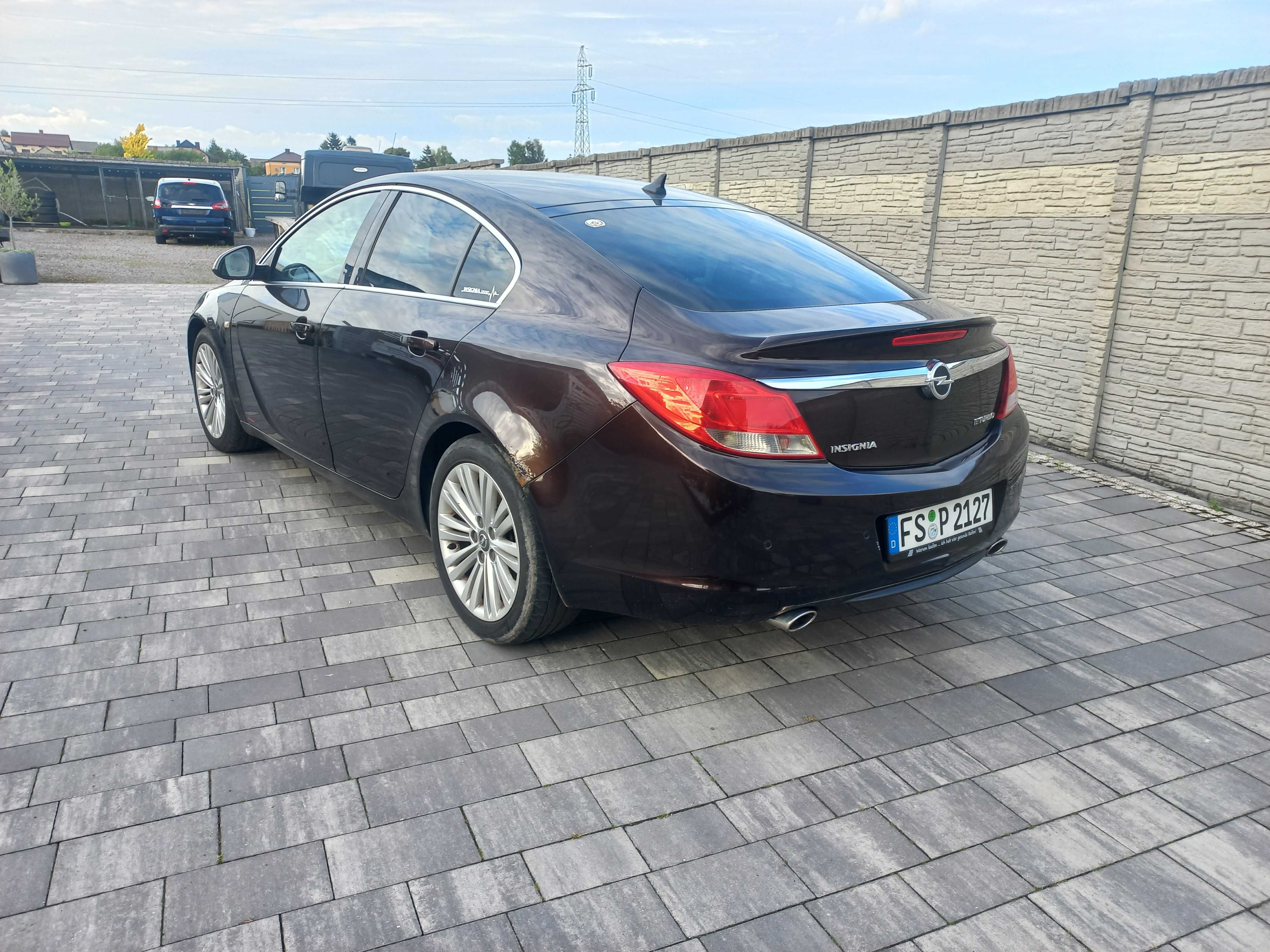 Insignia 2.0CDTI Biturbo manual z Niemiec