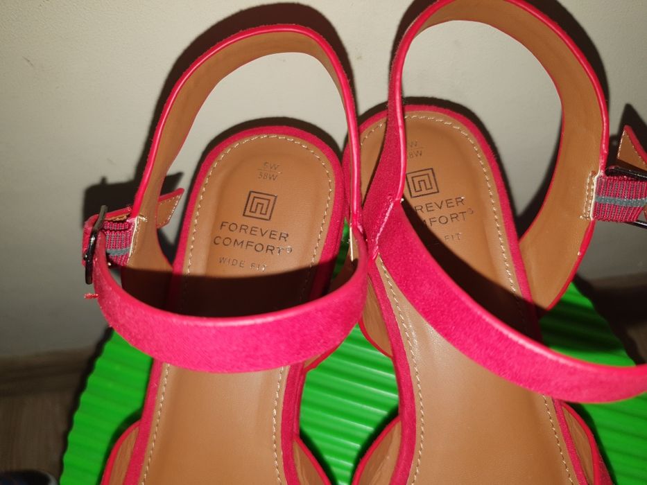 Next Forever Comfort czerwone buty sandały na koturnie Rozmiar 38