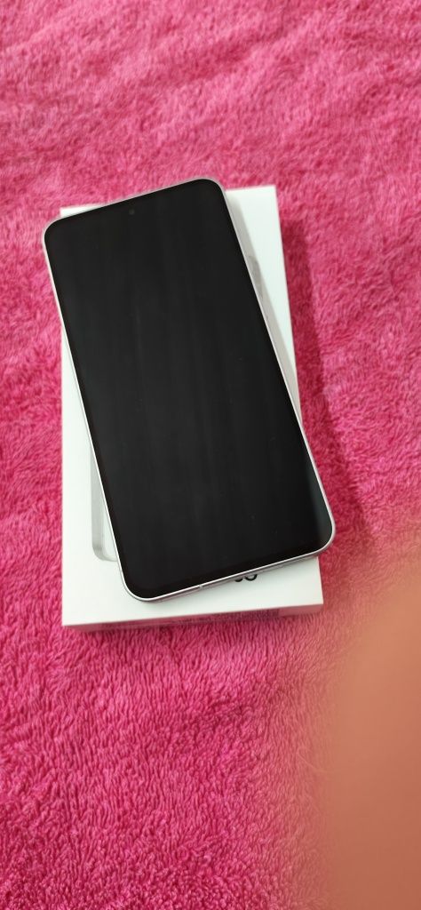 Samsung a56 . 5G. 256 GB 8+8 GB RAM LIVRE