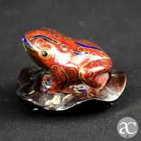 Figura de Sapo / Rã em Cloisonné com base em madeira n1