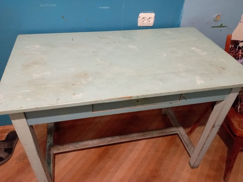 Меблі віддам безкоштовно