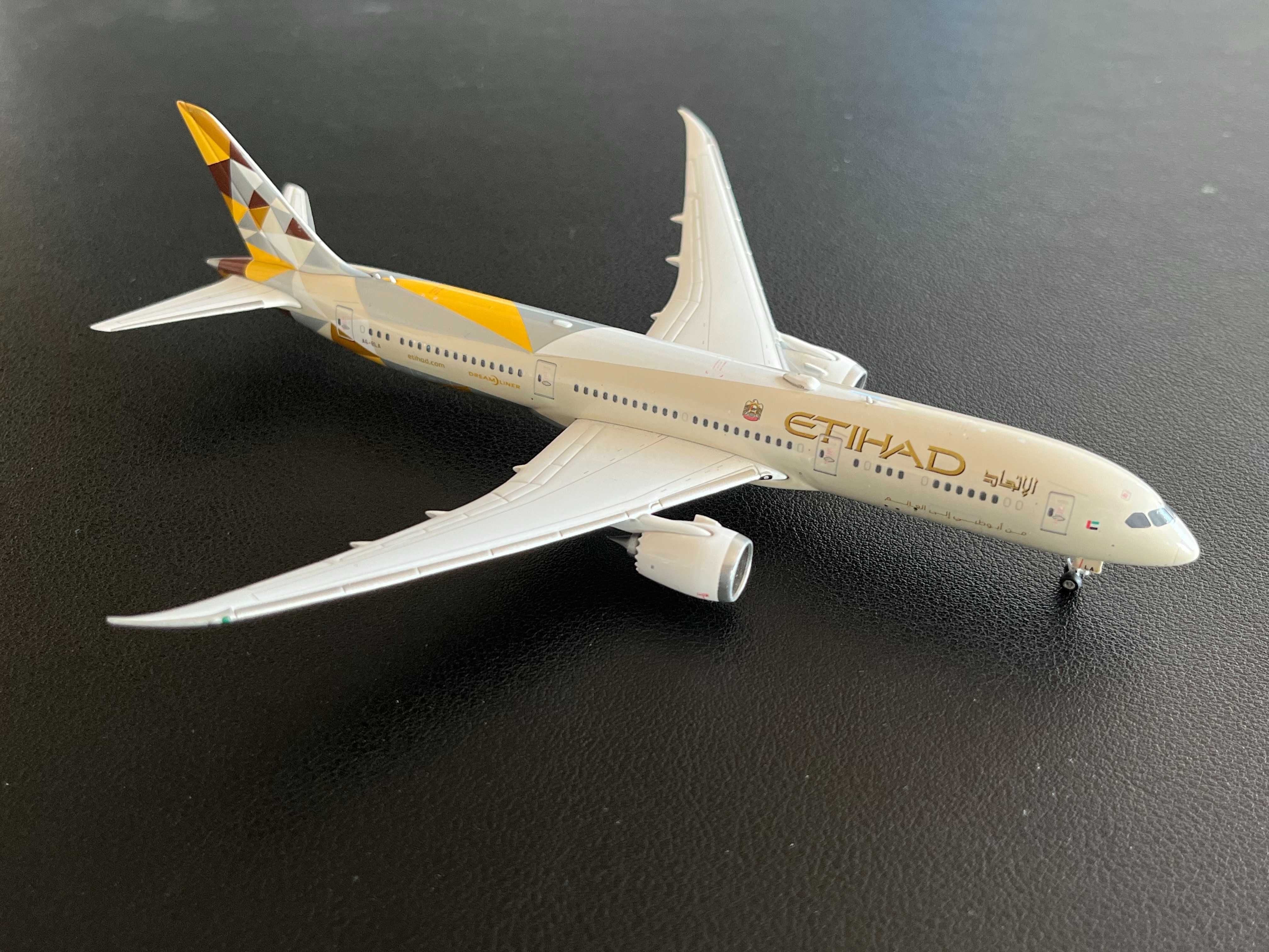 Miniatura Etihad B787