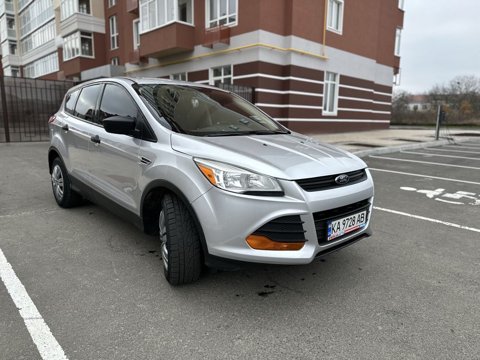 Ford Escape 2,5 газ/бенз Автомат