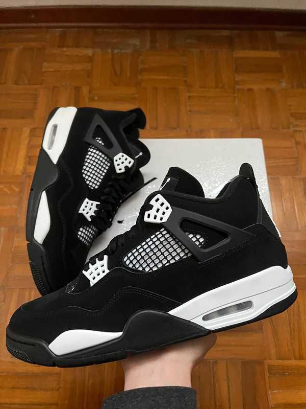 Jordan 4 Retro White Thunder R.40
