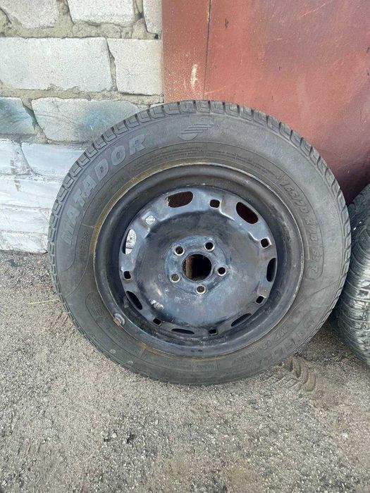 Пара колес з дисками 5 на 100 Matador на Шкода Фабия 165 70 r14