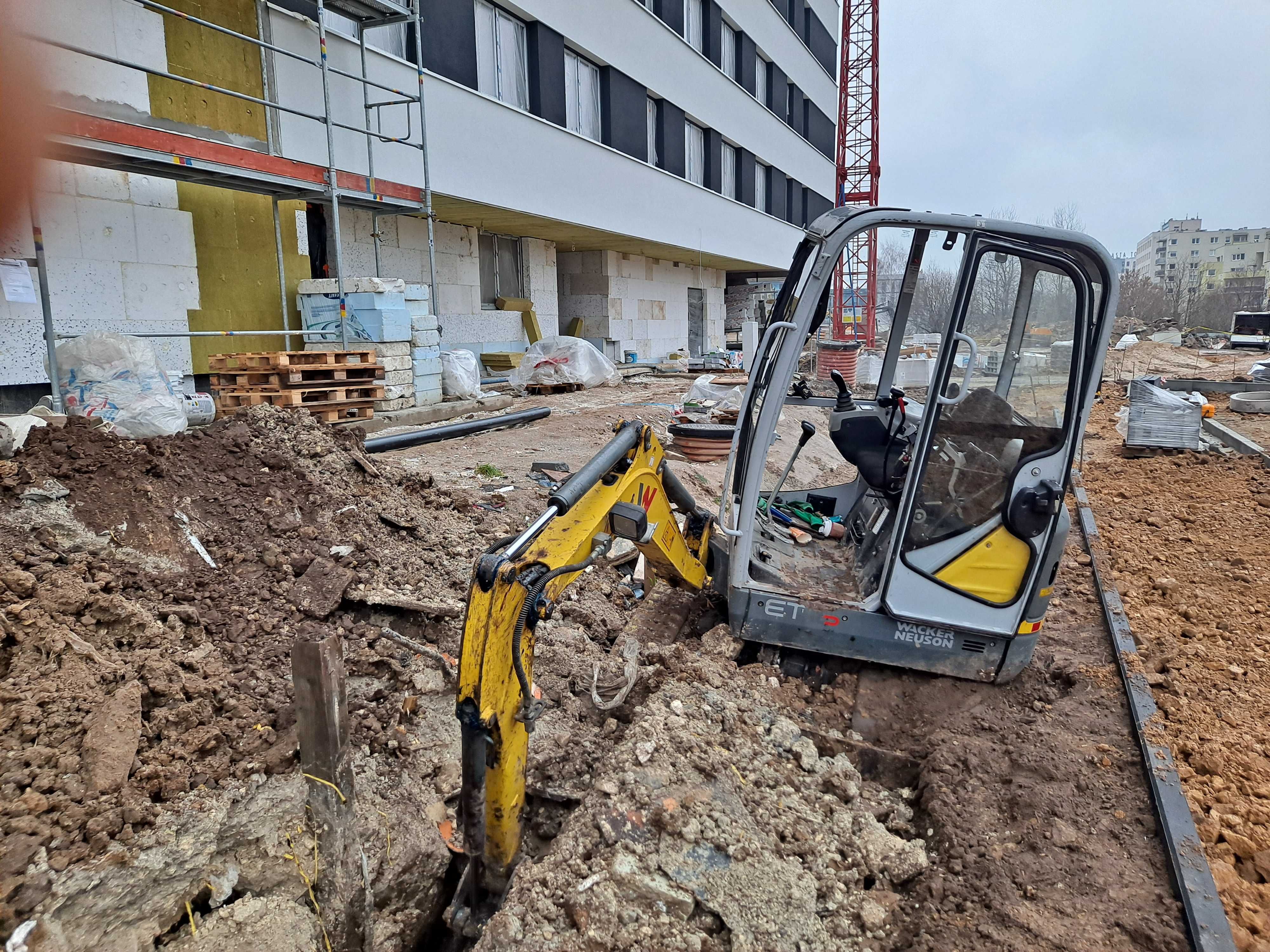 Usługi minikoparką, wynajem minikoparki, prace ziemne, wywrotka 3,5 t