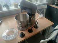 Robot kuchenny plenarny