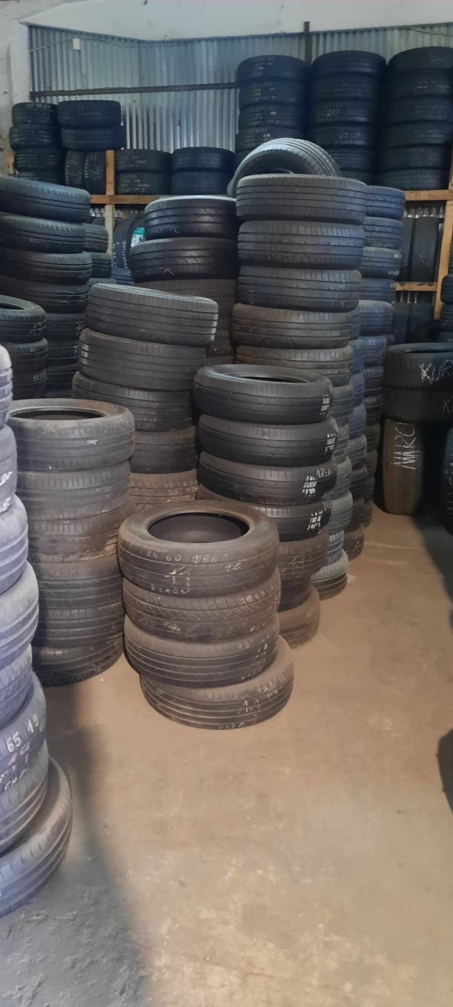 235/65R16C 225/65R16C Opony letnie zimowe do busa nowe I używane