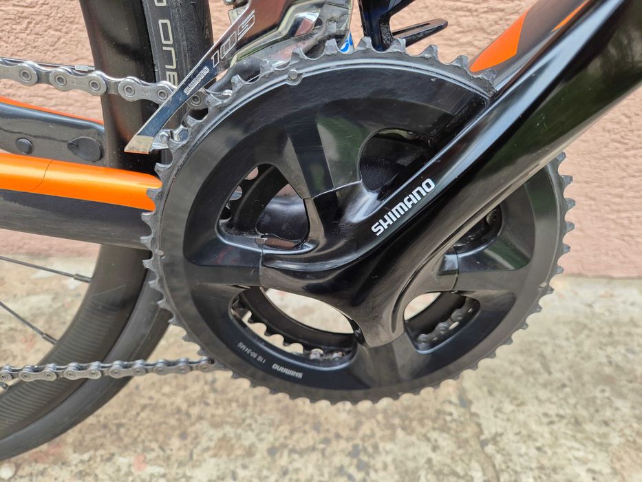 Rower szosowy Giant Defy disc, full carbon