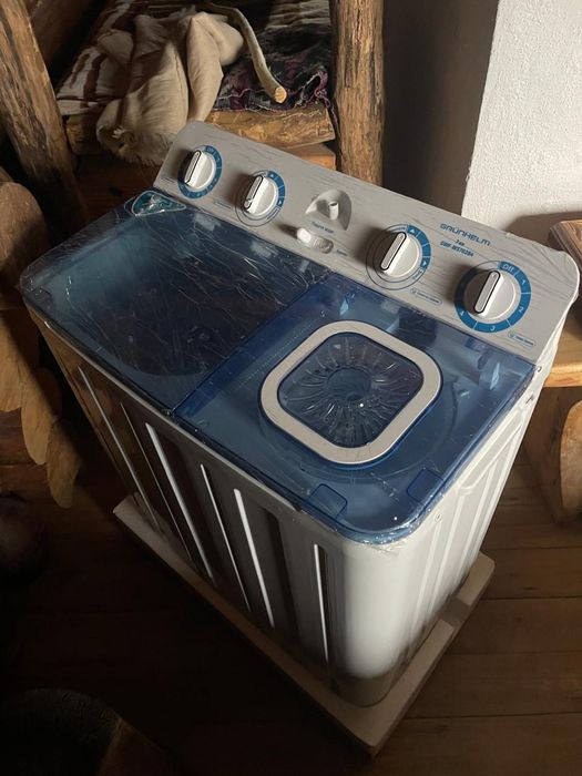 Продам напівавтоматичну пральну машину Grunhelm GWF-WS702B4