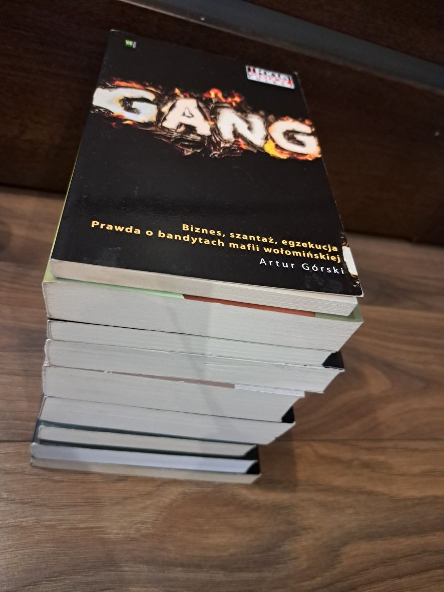 Mega zestaw 9 szt książek 25lat niewinności  gangster gang przestępca