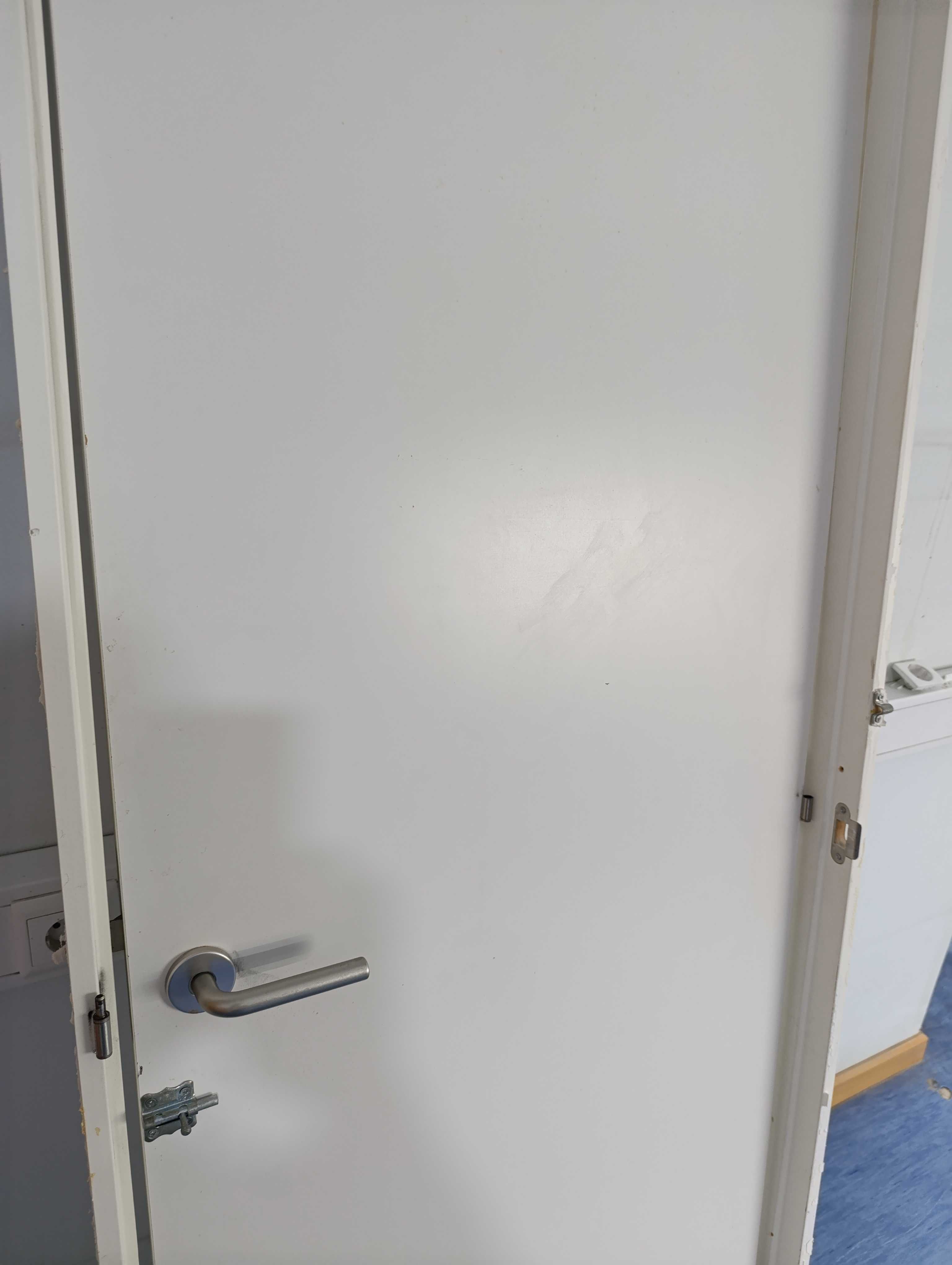 porta com fechadura