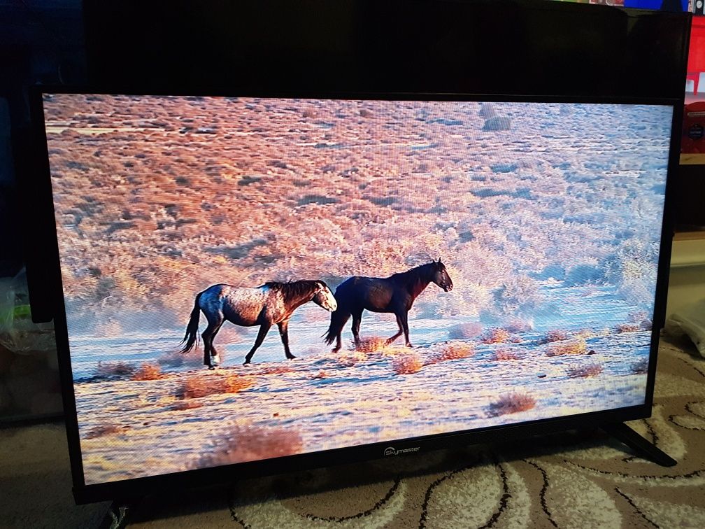 Телевізор 32" LED T2