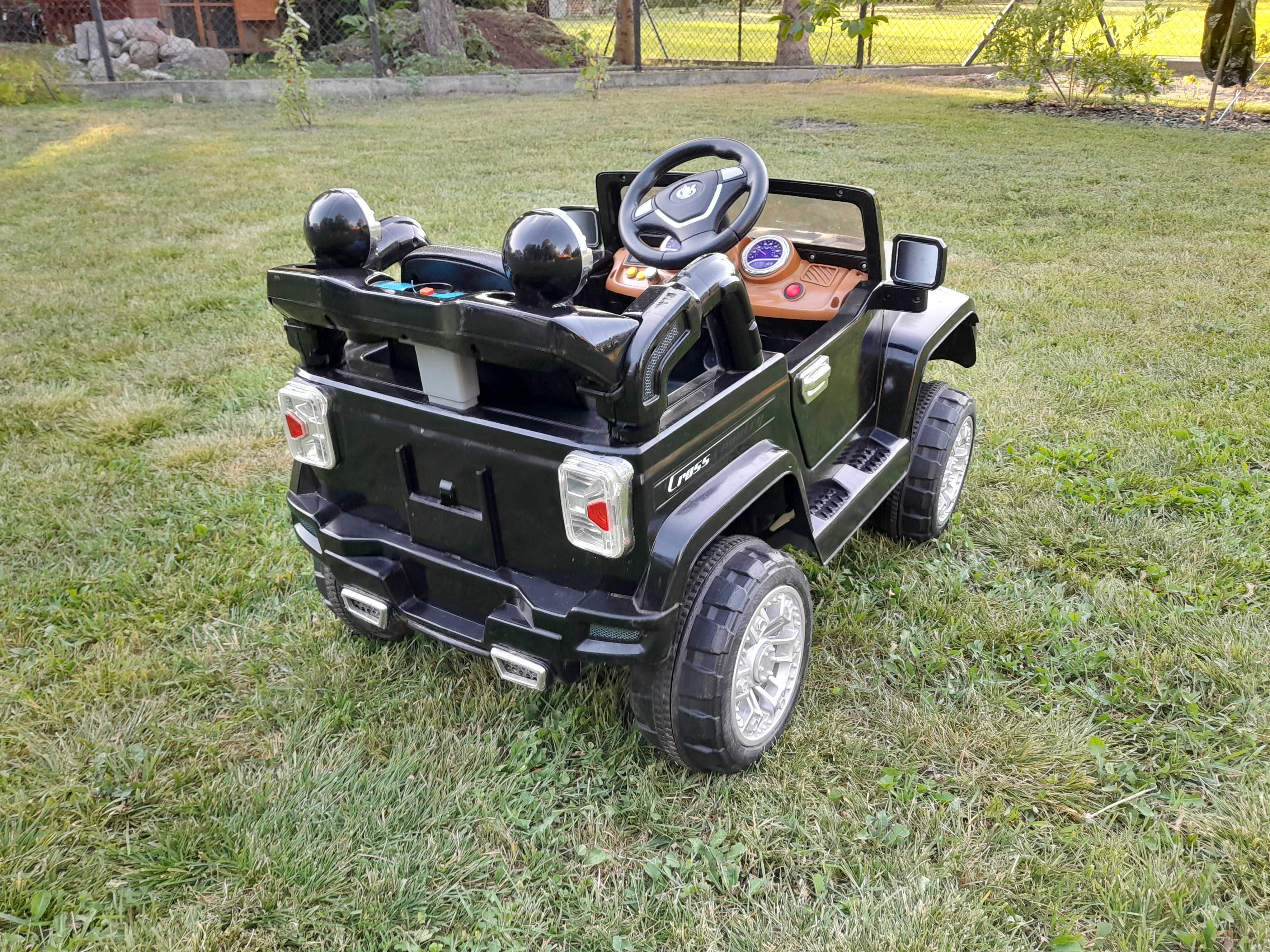 Dobry stan. Jeep Samochód, autko pojazd na akumulator.
