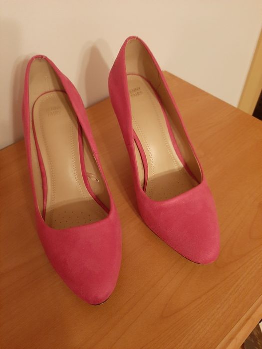 Szpilki piękna fuksja