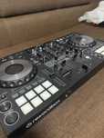 Pioner DDJ 800 - dj контроллер