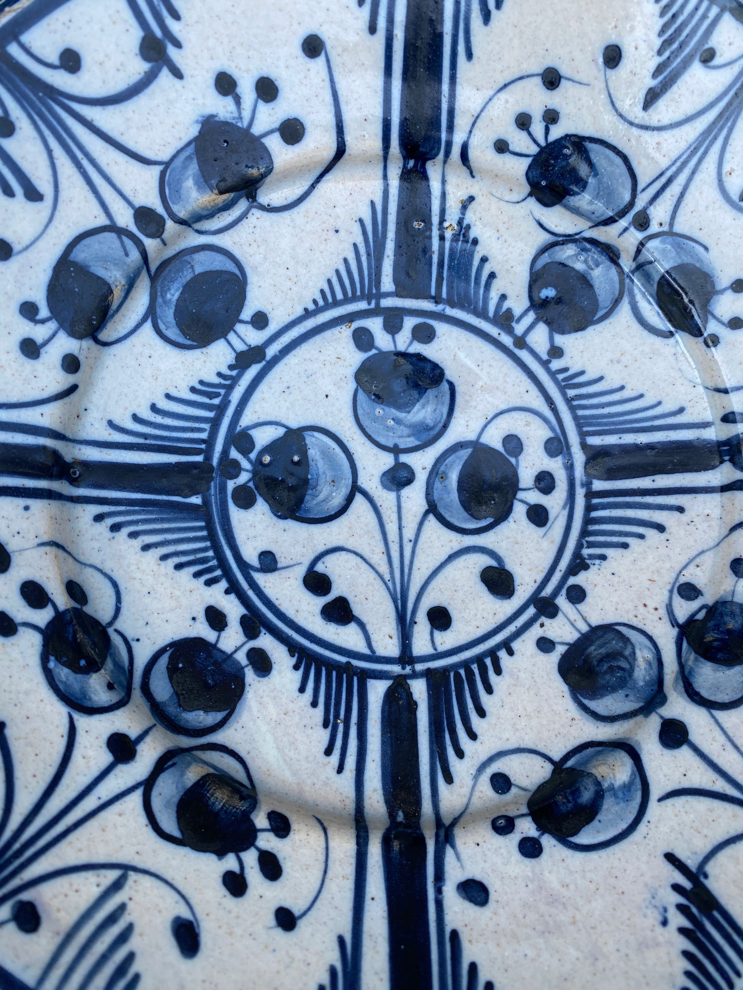 Prato Catalão Faiança Antiga Séc XVIII 23,5 cm Peça Museu
