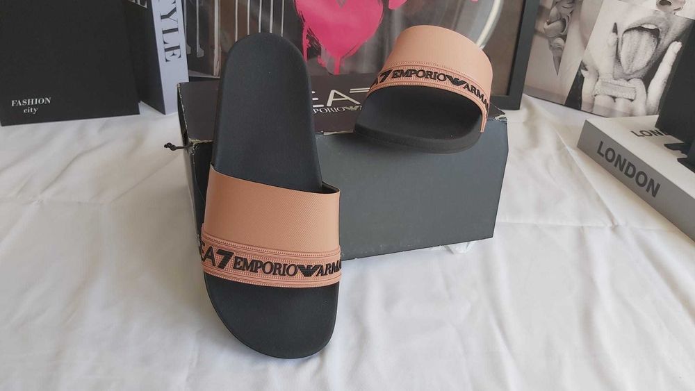 Chinelo EA7 Emporio Armani Tape T39