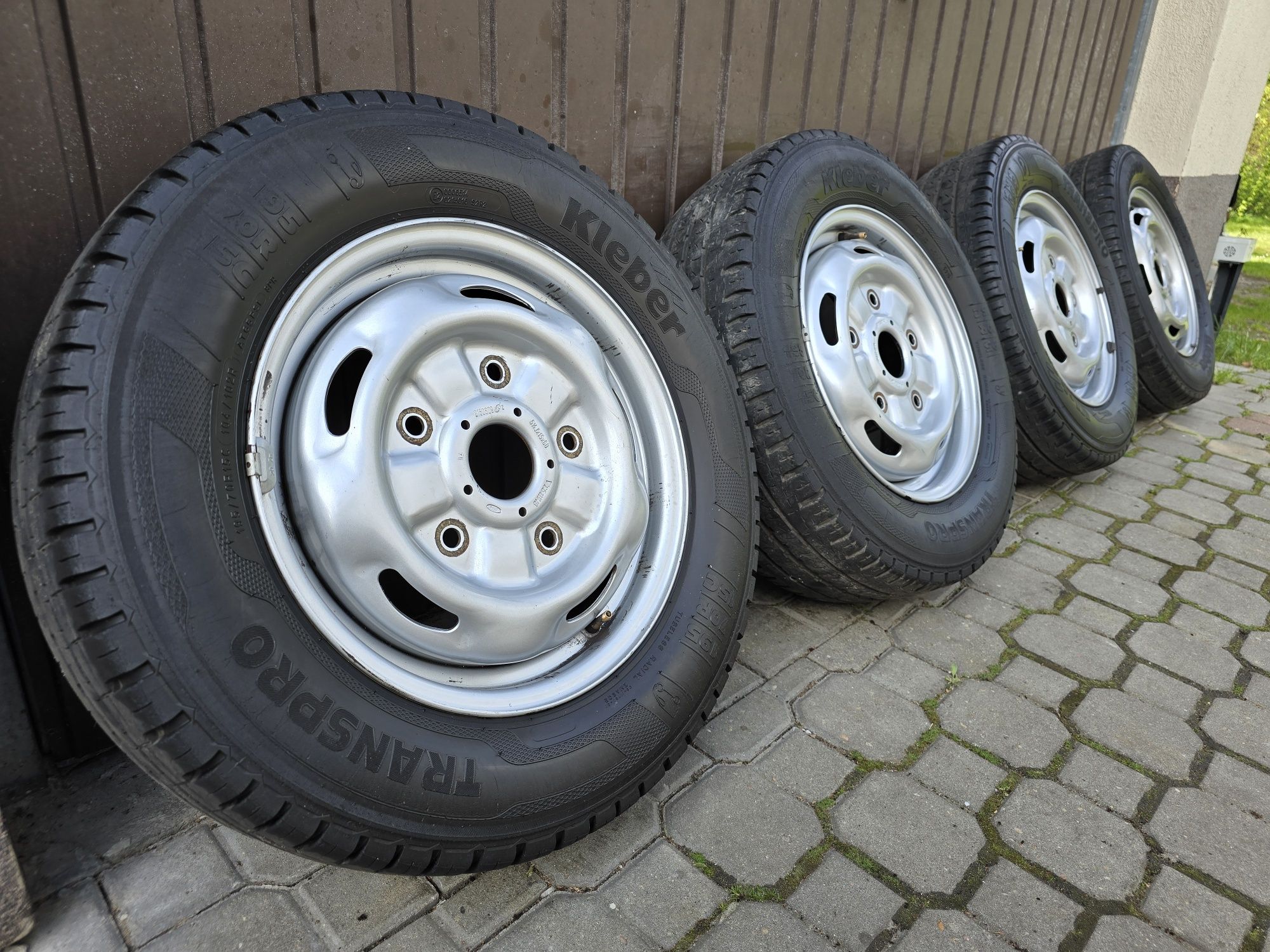 Felgi z oponami 195/70R15C Ford Transit Custom 5x160 Tourneo 15"