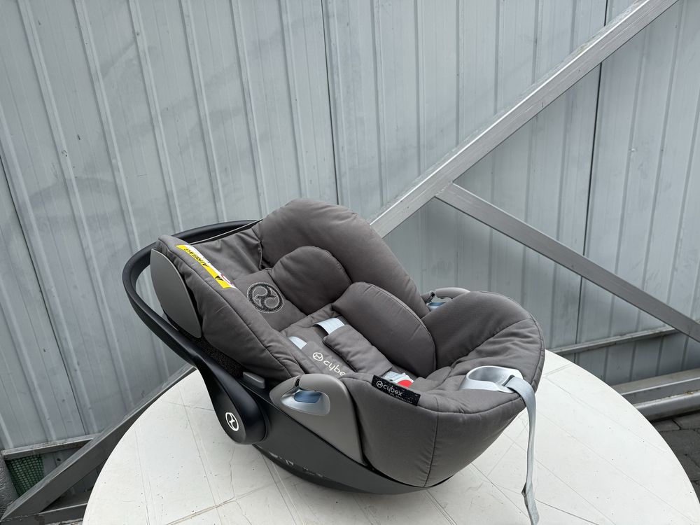 Автокрісло Cybex Cloud Z i-Size Soho Grey ідеальний стан