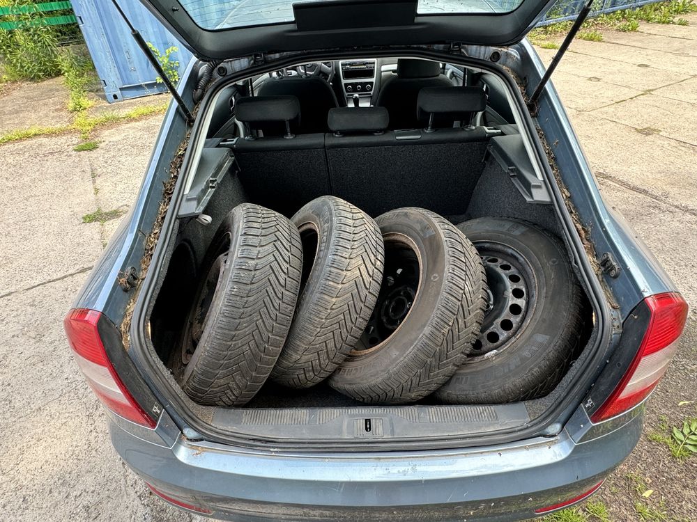 Skoda Oktavia II 1,6 102 ps MPI