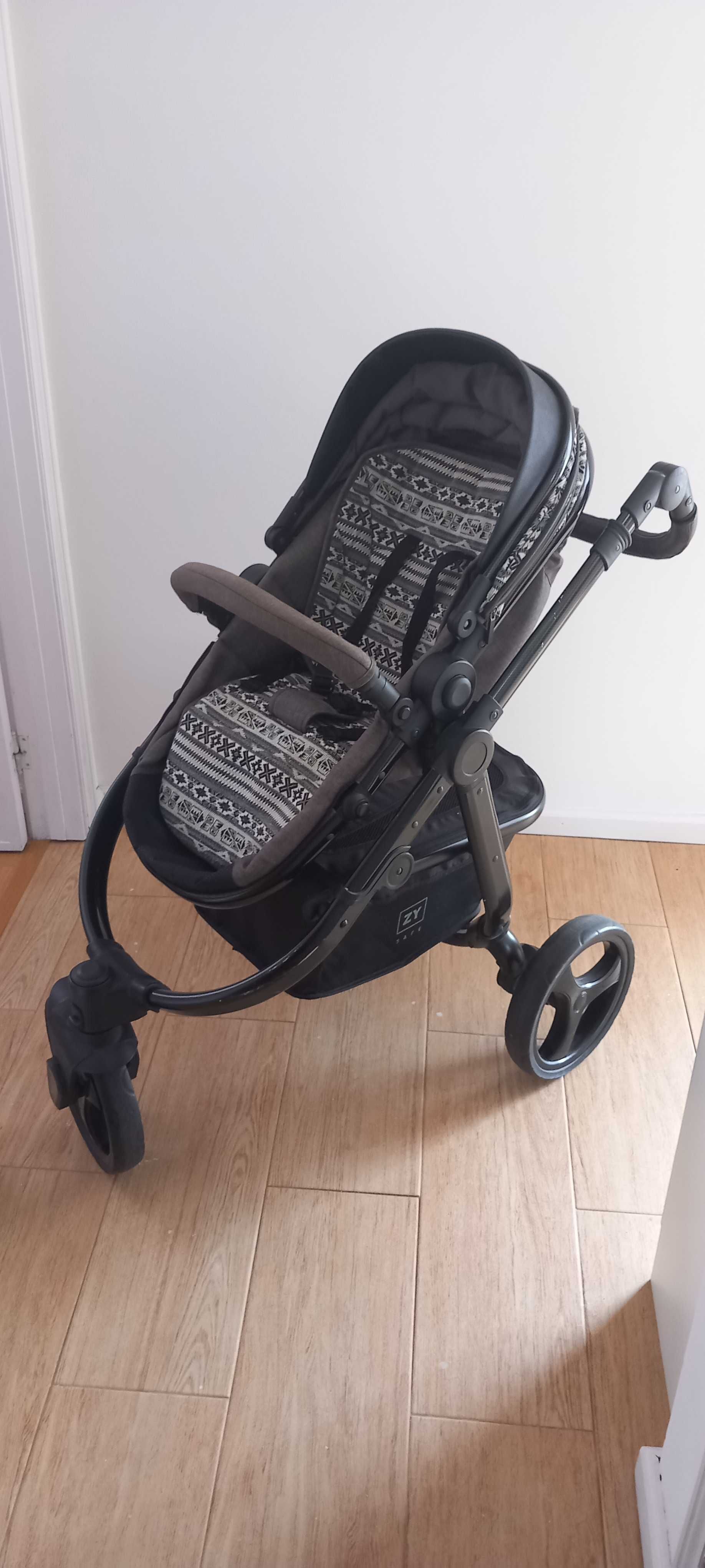 Carrinho de Bebé Trio