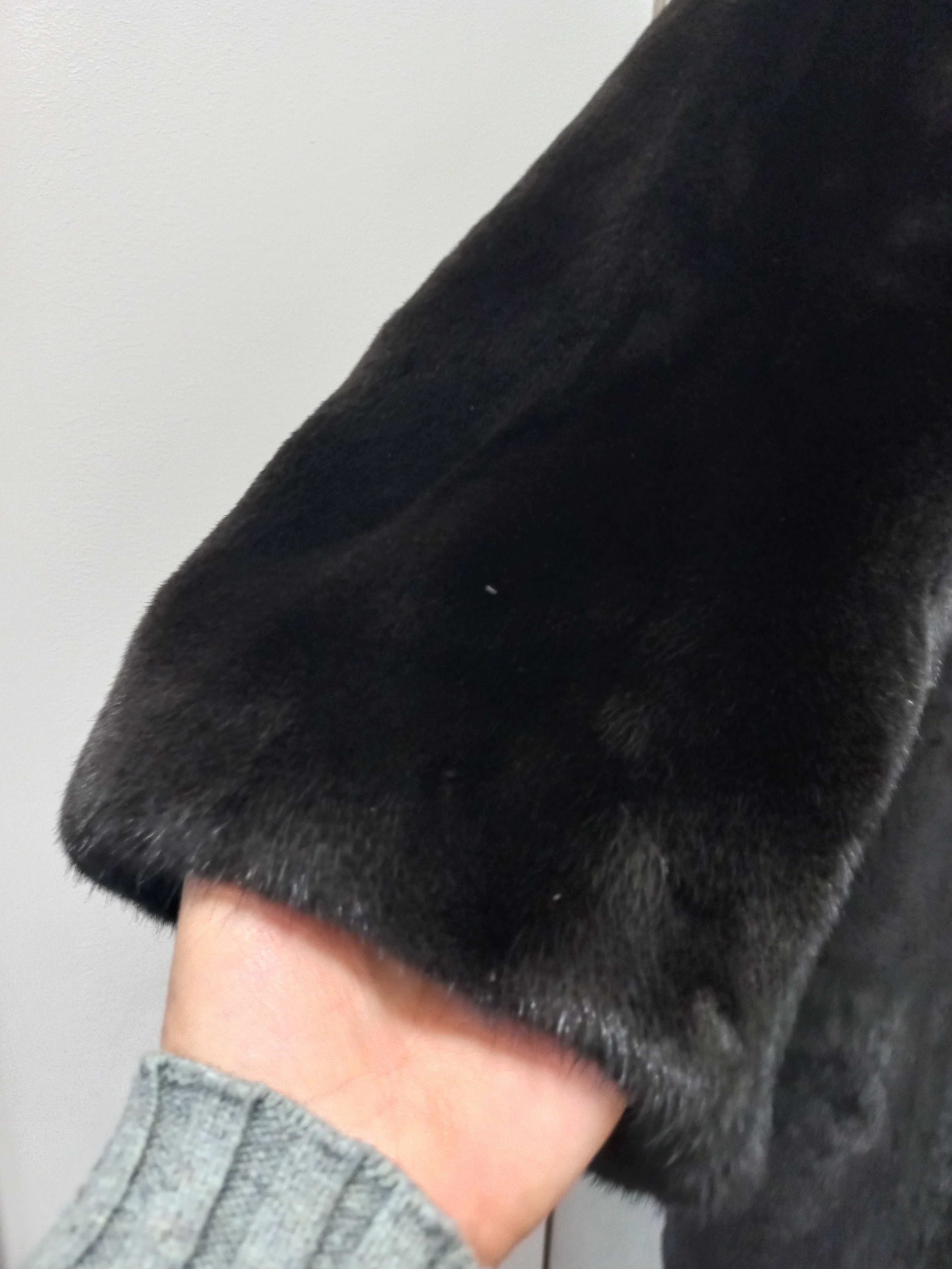 Продам шубу з цільної американської норки BLACKGLAMA.