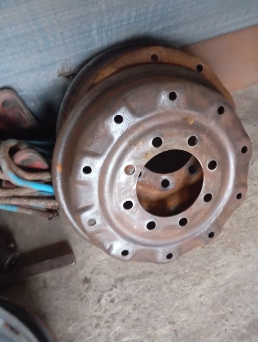 Колеса диски на прицеп 2птс4