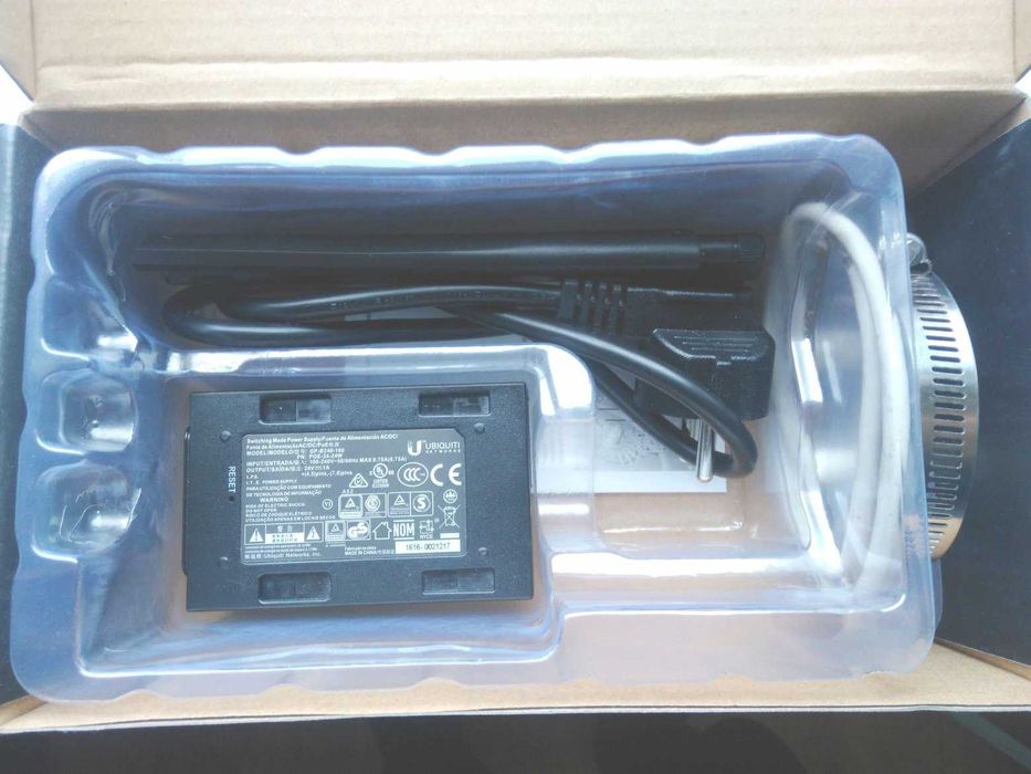 Наружная точка доступа(WIFI-антенна) 2.4Ггц Ubiquiti Rocket M2 + POE
