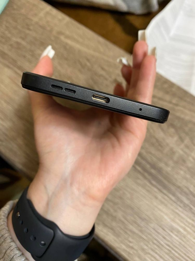 Продам телефон Xiaomi Redmi Note 12 5G NFC