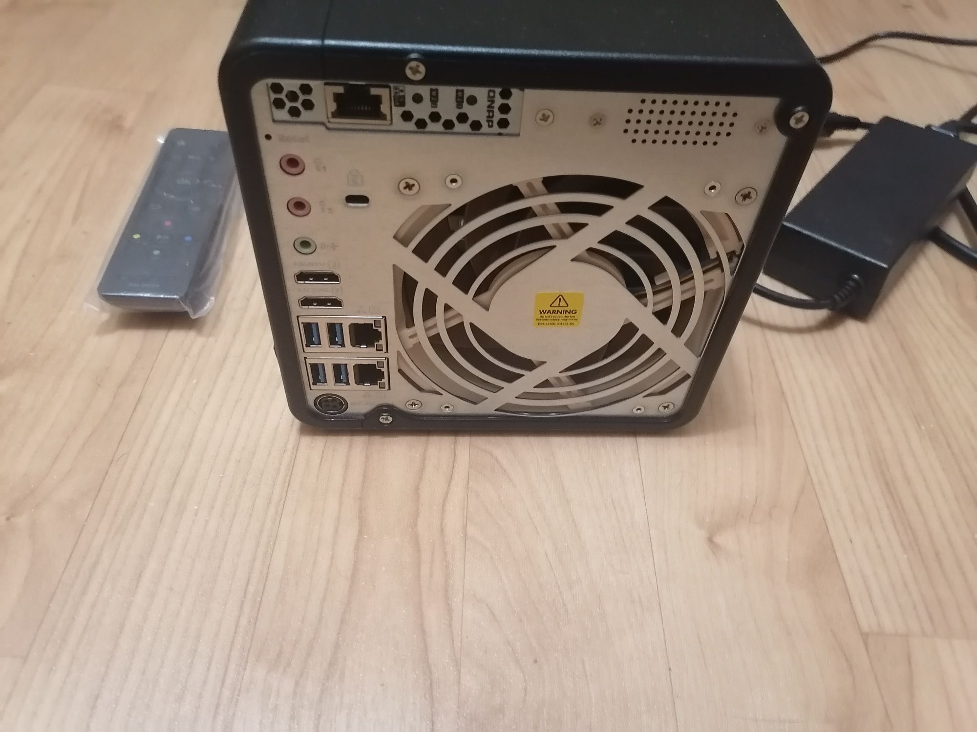 Qnap TS-453BT3 сетевое хранилище NAS медиаплеер
