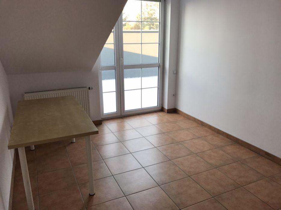 Wynajmę lokal 100 m Rynkowa Przeźmierowo 1 pietro